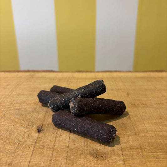 Beef & Garlic Mini Sausages 100g