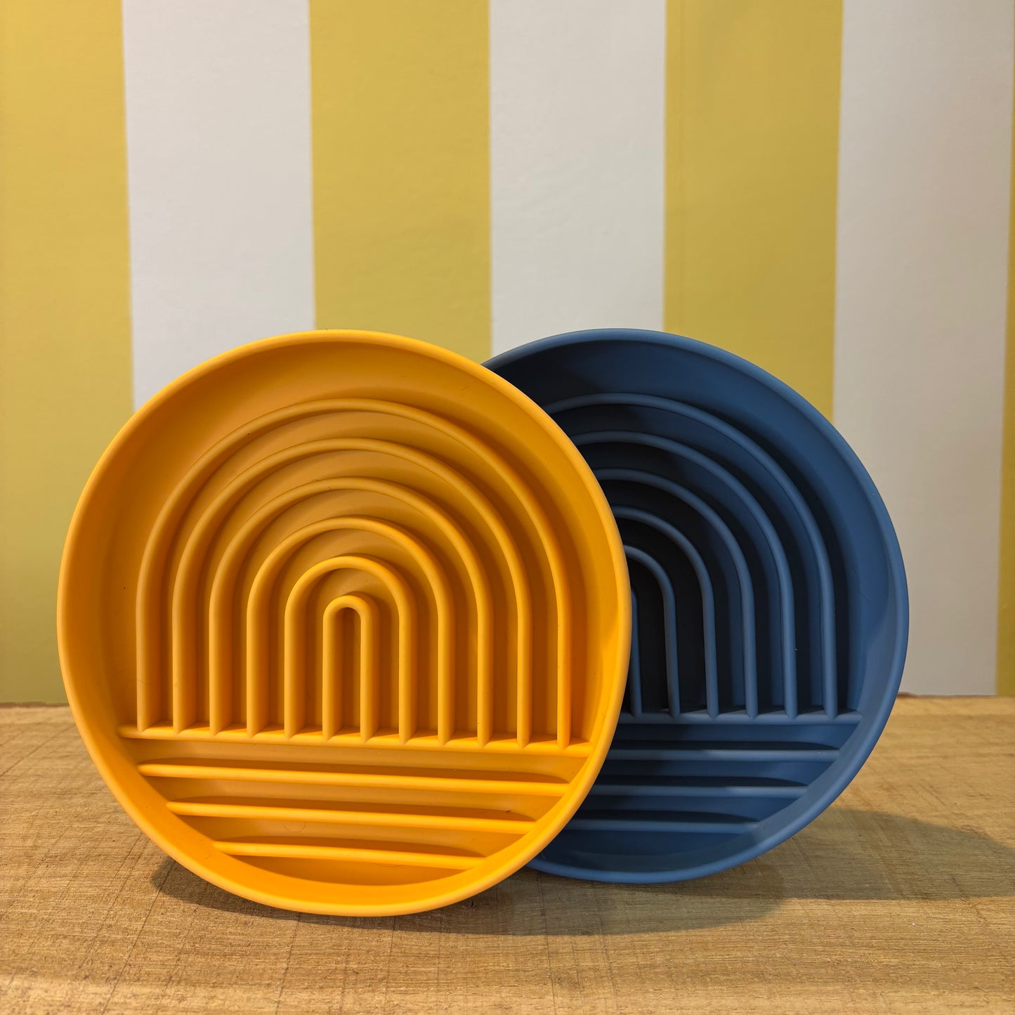 Silicone Rainbow Slow Bowl